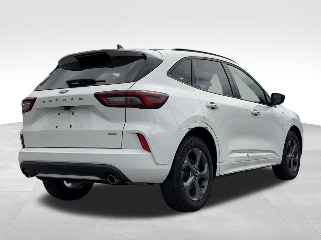 Used 2023 Ford Escape ST-Line w/ Equipment Group 301A FWD image 9