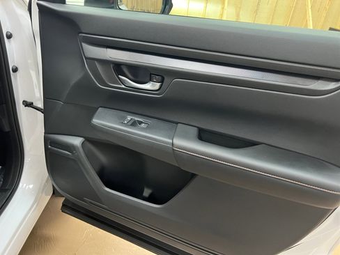 Certified 2025 Honda CR-V Sport-L image 32
