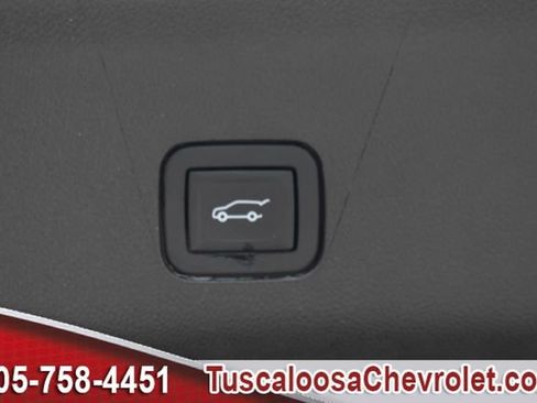 Used 2024 Chevrolet Tahoe Z71 w/ Luxury Package AWD/4WD image 8