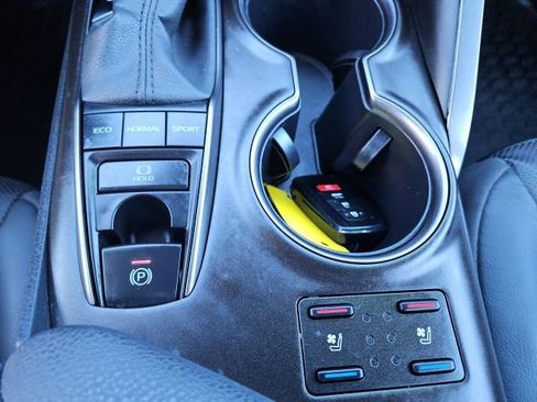 Used 2024 Toyota Camry XSE w/ Navigation Package image 19