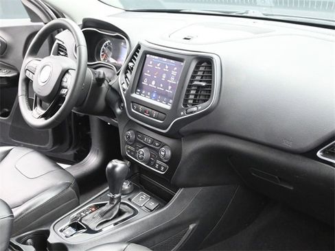 Used 2023 Jeep Cherokee Altitude Lux image 35