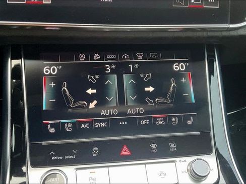 Used 2021 Audi Q8 Prestige w/ Prestige Package image 36