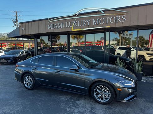 Used 2023 Hyundai Sonata SEL FWD image 2