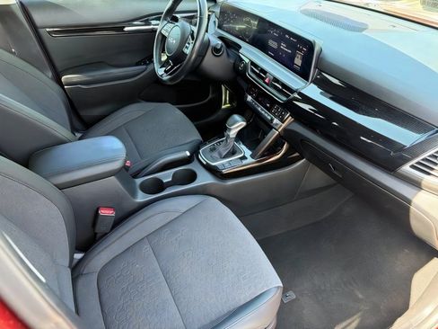 Used 2024 Kia Seltos S FWD image 30