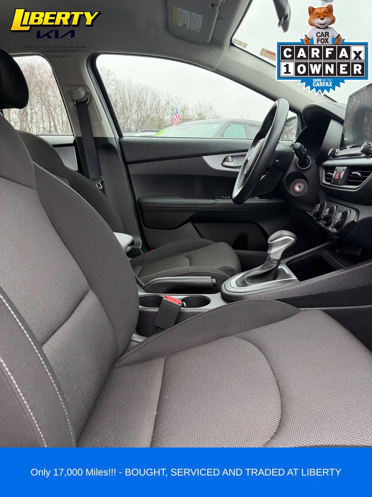 Used 2024 Kia Forte LXS FWD image 9