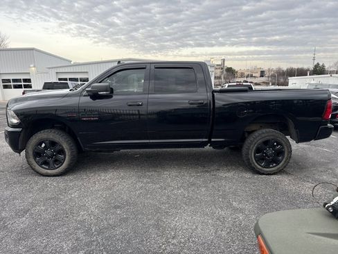 Used 2016 RAM 2500 Big Horn w/ Black Appearance Group image 3