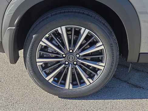 New 2026 Nissan Pathfinder Platinum image 7