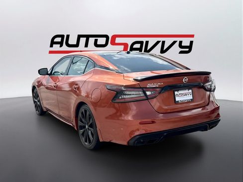 Used 2022 Nissan Maxima SR w/ Sport Mat Group FWD image 5