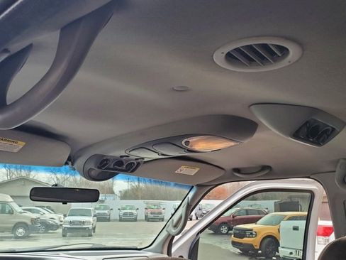 Used 2001 Ford Excursion XLT image 36