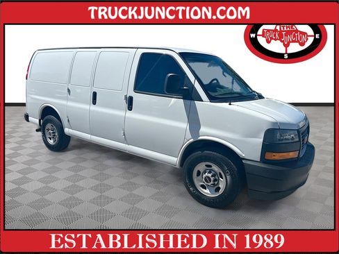 Used 2019 GMC Savana 2500 w/ Driver Convenience Package image 1
