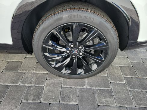 New 2026 Buick Envista Sport Touring w/ Convenience I Package FWD image 10
