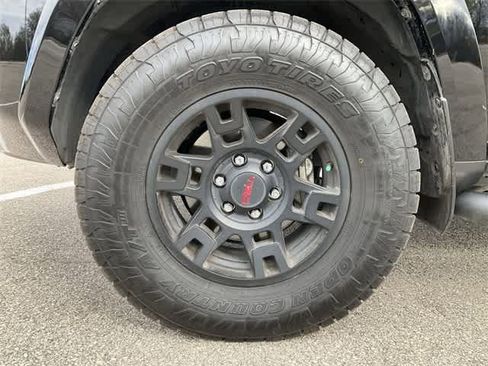 Used 2023 Toyota 4Runner SR5 Premium image 12