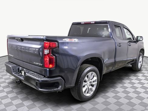 Used 2023 Chevrolet Silverado 1500 Custom image 8