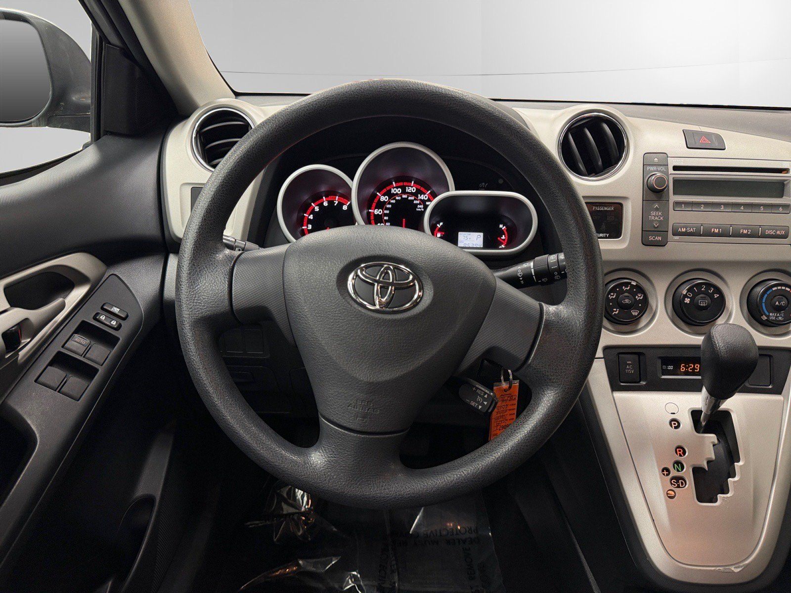 Used 2009 Toyota Matrix S w/ All Weather Guard Pkg FWD image 12