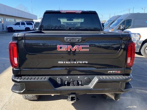 Used 2022 GMC Sierra 2500 AT4 image 4