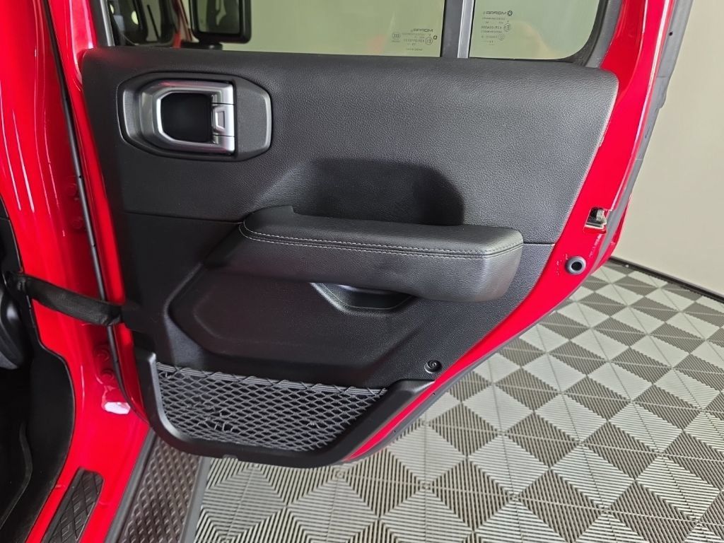 Used 2020 Jeep Gladiator Overland AWD/4WD image 30