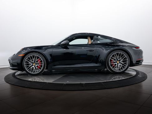 Certified 2024 Porsche 911 Carrera 4S image 2