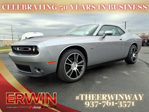 Used 2015 Dodge Challenger R/T Plus image 3