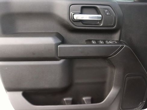 New 2025 GMC Sierra 2500 Pro w/ Convenience Package image 11