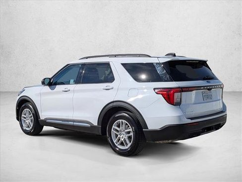 Certified 2025 Ford Explorer Active image 8