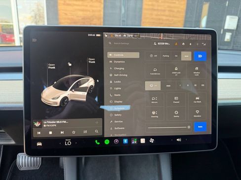 Used 2021 Tesla Model 3 Long Range AWD/4WD image 38