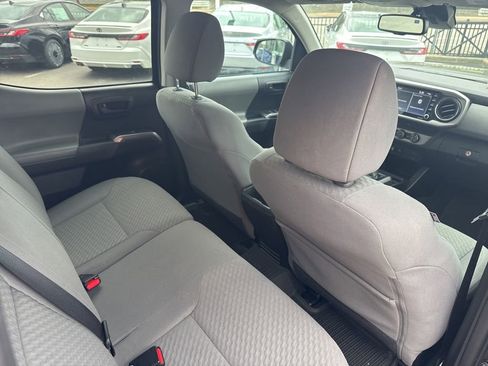 Used 2020 Toyota Tacoma SR5 w/ Technology Package image 21