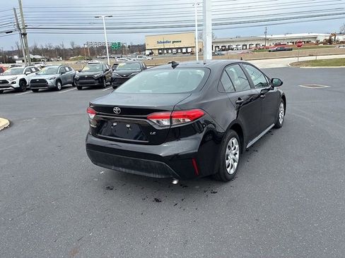 Certified 2024 Toyota Corolla LE image 10