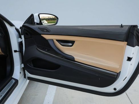 Used 2012 BMW M6 Convertible RWD image 22