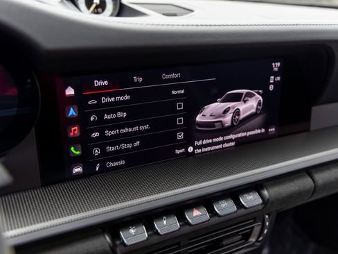 Used 2022 Porsche 911 GT3 image 38