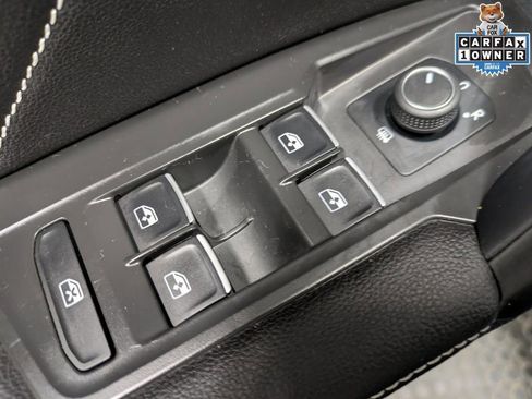 Used 2022 Volkswagen Tiguan SE R-Line image 10