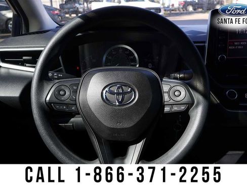 Used 2020 Toyota Corolla LE image 27
