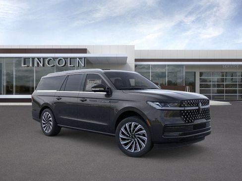 New 2026 Lincoln Navigator L Black Label image 7