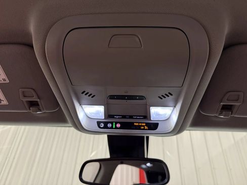 Used 2020 Chevrolet Equinox Premier w/ Premier Redline Edition FWD image 35