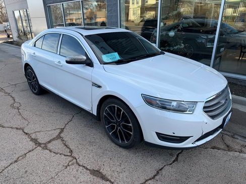 Used 2017 Ford Taurus SEL w/ Equipment Group 201A image 3