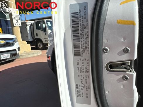 Used 2019 RAM 1500 Classic SLT image 23