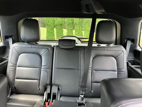 Used 2024 Lincoln Navigator Reserve AWD/4WD image 35
