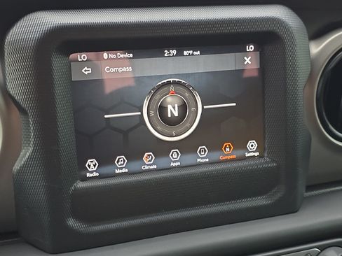 Used 2020 Jeep Wrangler Sport AWD/4WD image 21