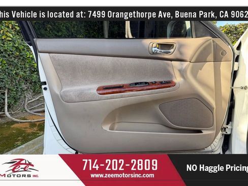 Used 2003 Toyota Camry XLE image 23