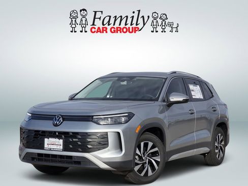 New 2026 Volkswagen Tiguan S FWD image 1
