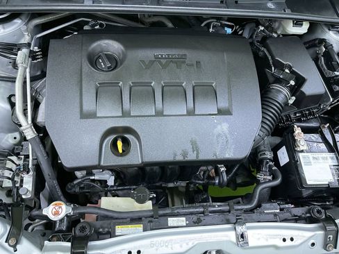 Used 2019 Toyota Corolla XSE image 30