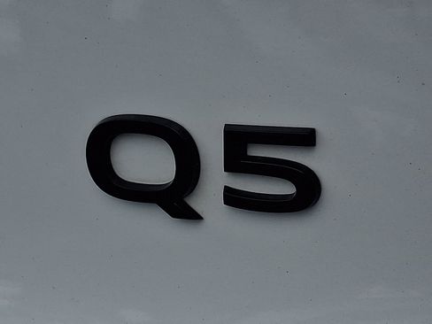 Certified 2025 Audi Q5 Premium w/ Premium Plus AWD/4WD image 33