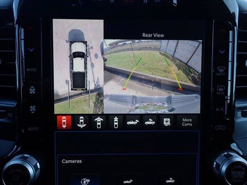 Used 2024 RAM 3500 Limited AWD/4WD image 17