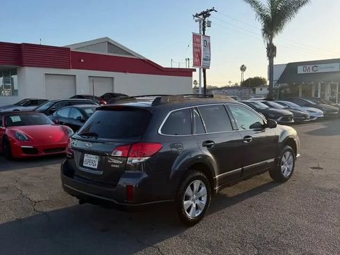 Used 2011 Subaru Outback 2.5i Premium AWD/4WD image 5