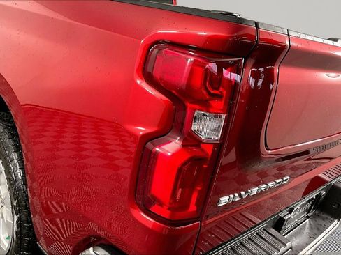 Used 2024 Chevrolet Silverado 1500 LTZ w/ LTZ Convenience Package II AWD/4WD image 23