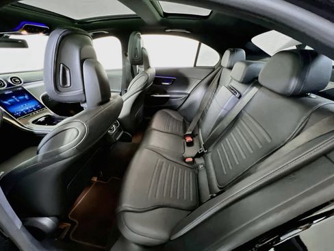 Used 2023 Mercedes-Benz C 300 4MATIC Sedan image 24