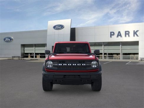 New 2025 Ford Bronco Base image 6