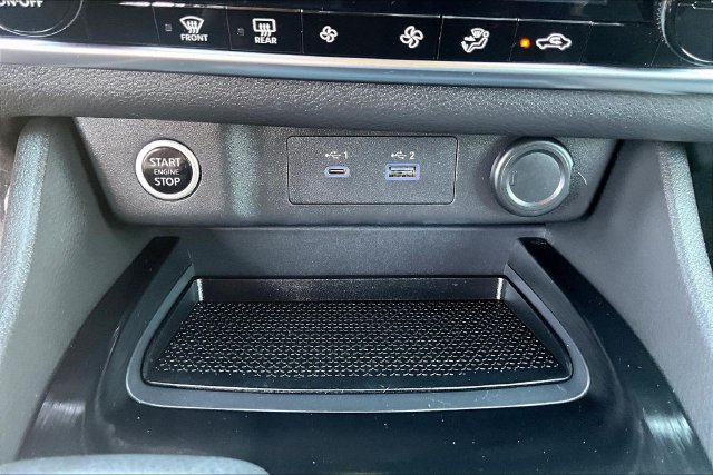 Used 2022 Nissan Rogue SV AWD/4WD image 16