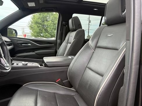 Used 2021 Cadillac Escalade Sport w/ Driver Assist Tech Package AWD/4WD image 29