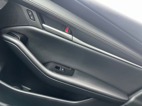 New 2026 MAZDA MAZDA3 2.5 S Sedan w/ Preferred Pkg image 32