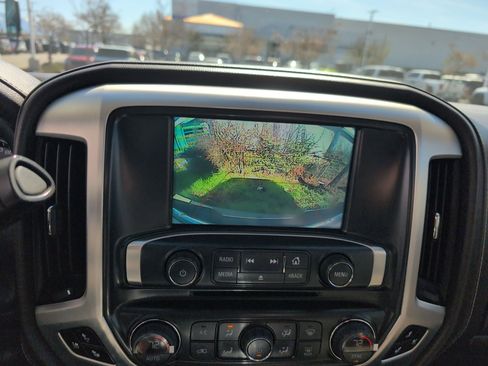 Used 2018 GMC Sierra 1500 SLT image 19